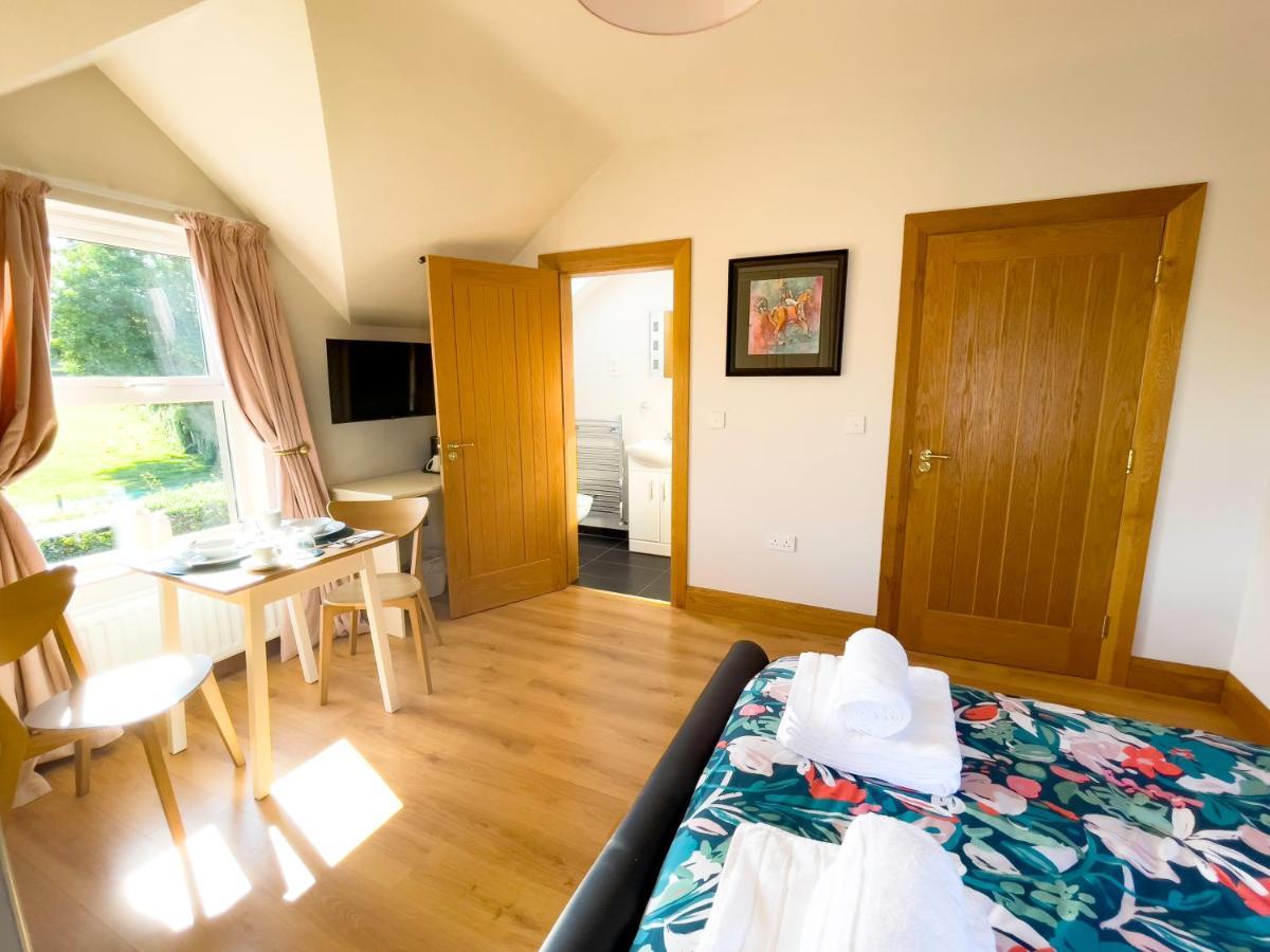 Mount Edwards Hill Guest Accommodation Cushendall Exterior foto